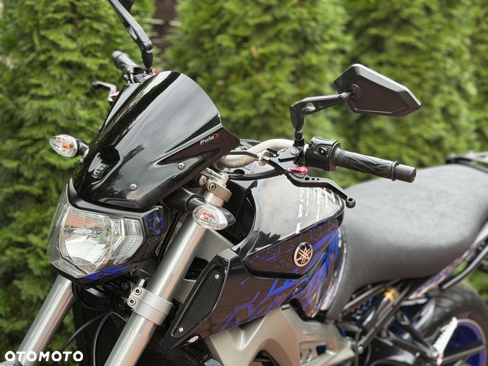 Yamaha MT - 17