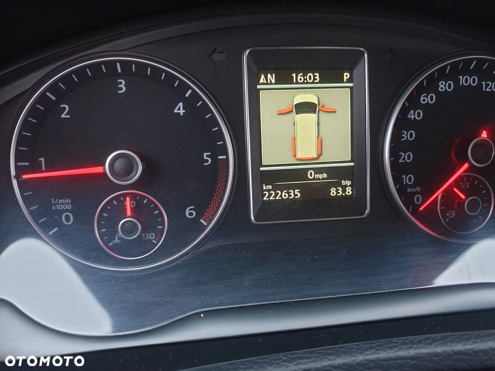 Volkswagen Multivan - 20