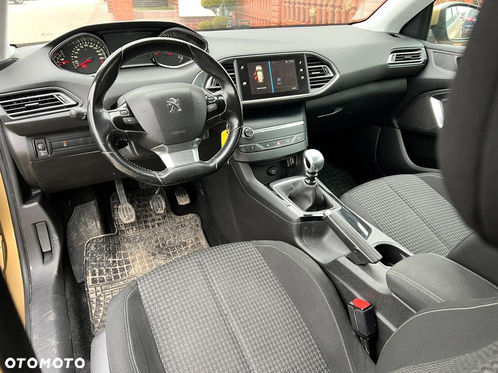 Peugeot 308 - 7