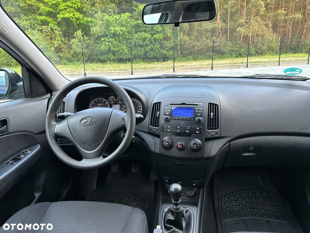 Hyundai i30 1.4 Classic + World Cup - 22