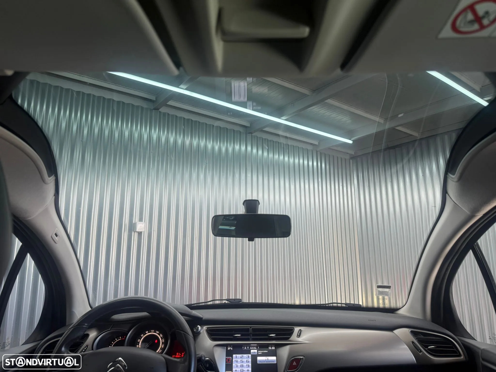 Citroën C3 1.2 PureTech Shine - 18