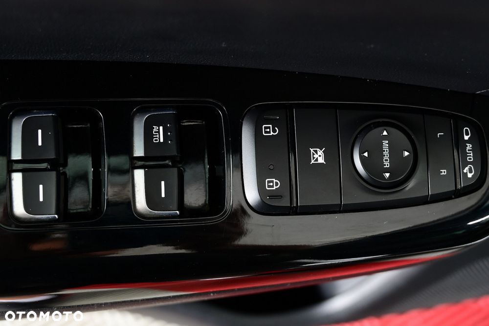 Kia Sportage 1.6 GDI 2WD ISG Spirit - 32