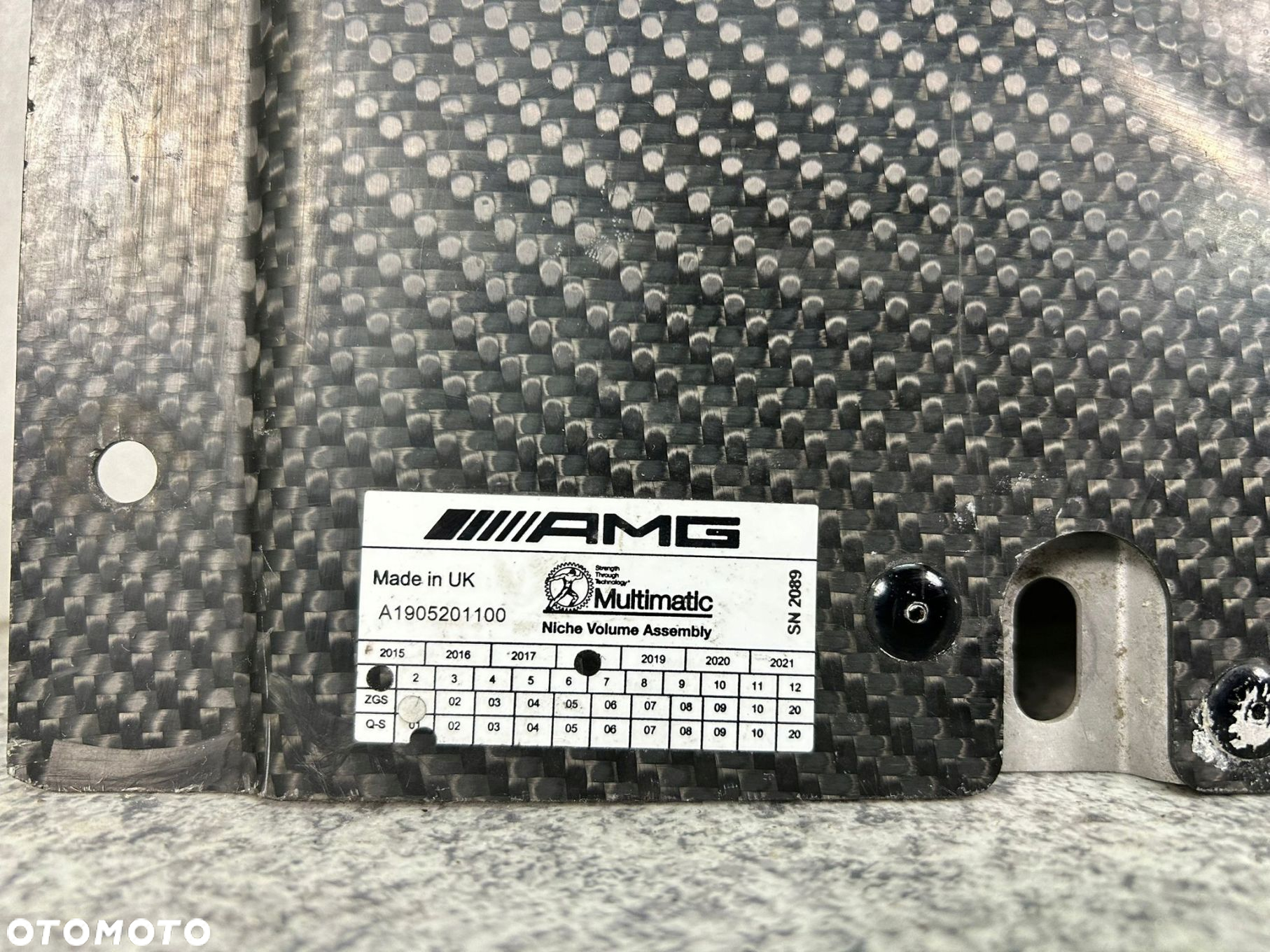MERCEDES AMG GTR 190 OSŁONA PODŁOGA POD SILNIK ZDERZAK OSŁONA CARBON KARBON - 5