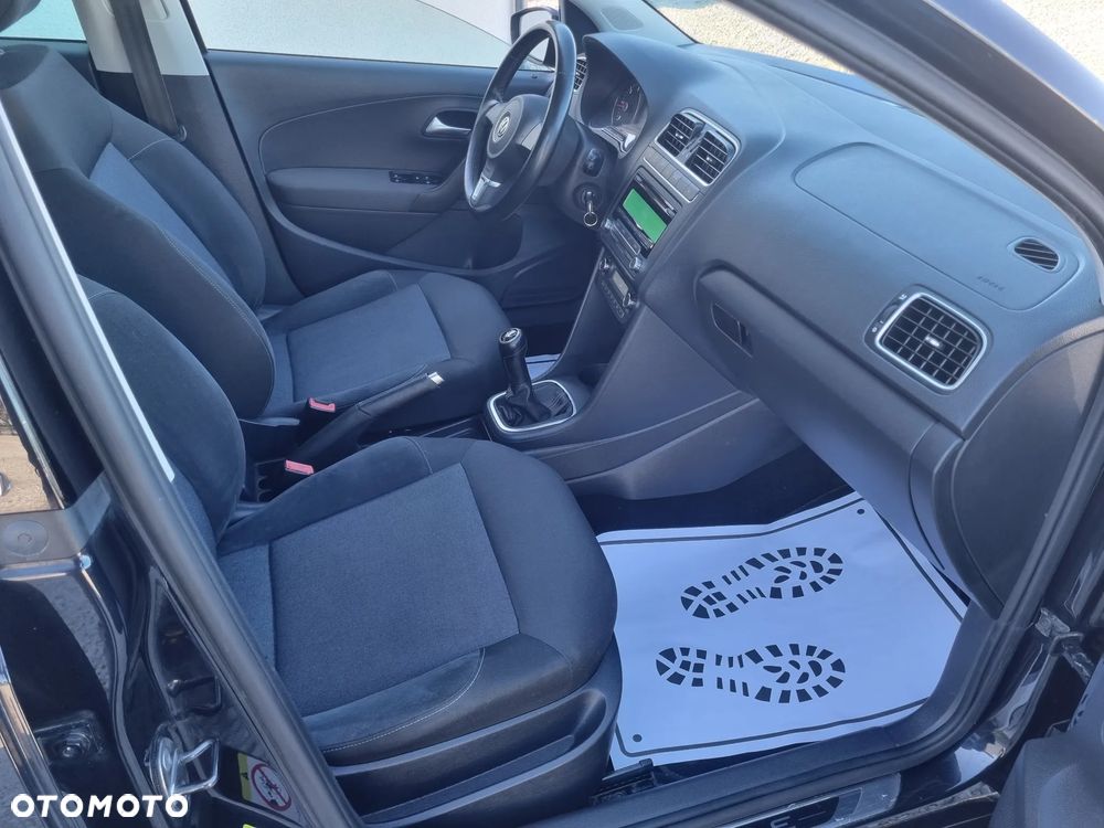 Volkswagen Polo - 8