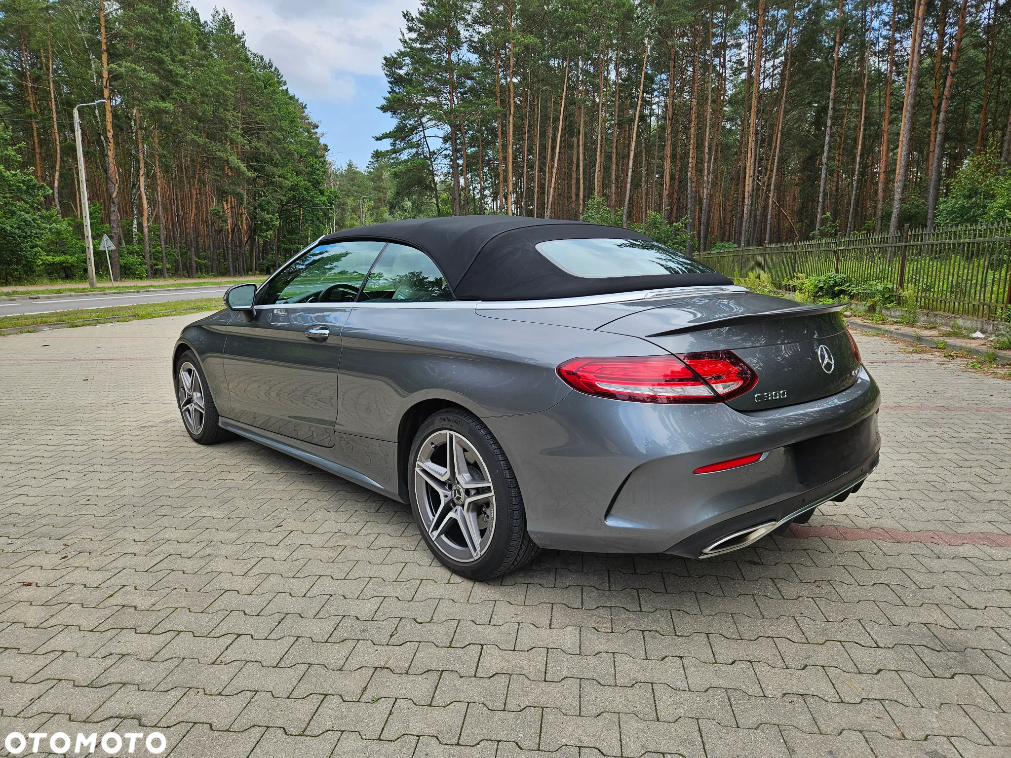 Mercedes-Benz Klasa C 300 Cabrio 4Matic 9G-TRONIC - 29