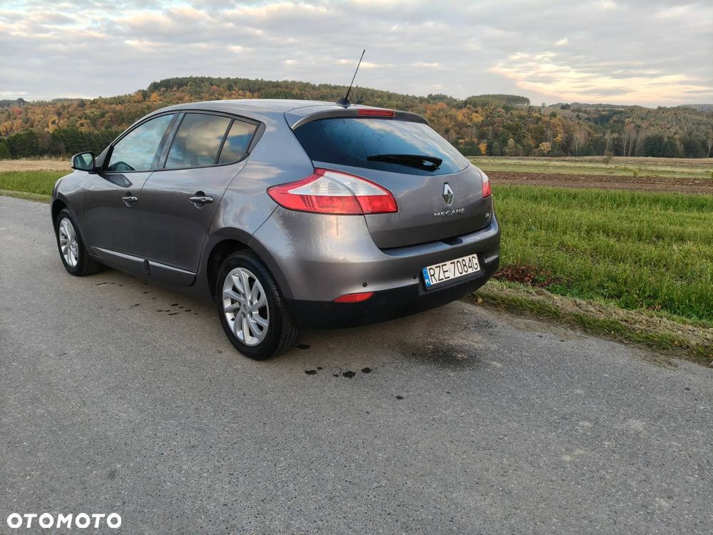 Renault Megane ENERGY TCe 115 Start & Stop Authentique - 4