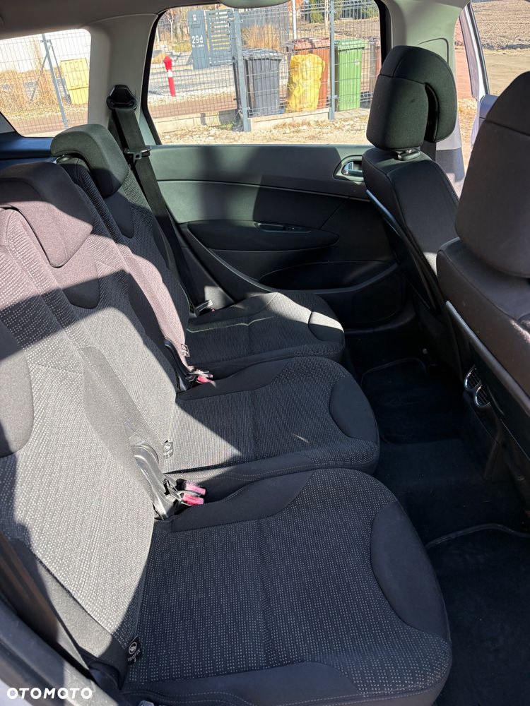 Peugeot 308 1.6 HDi Trendy - 8