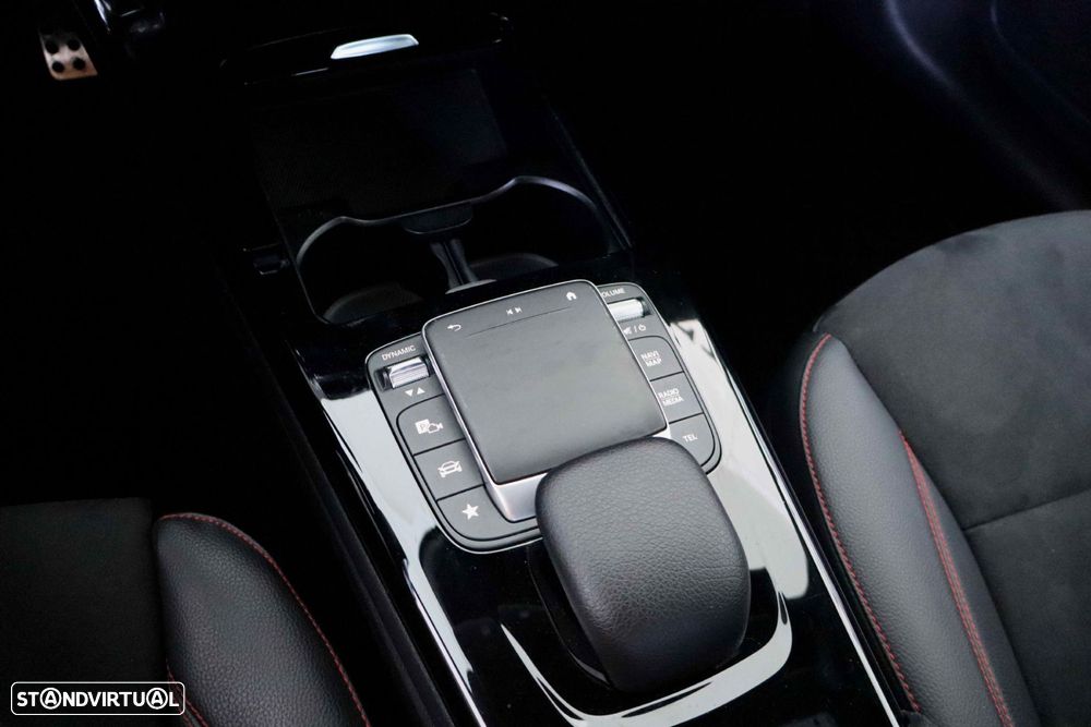 Mercedes-Benz CLA 250 e Shooting Brake AMG Line - 44