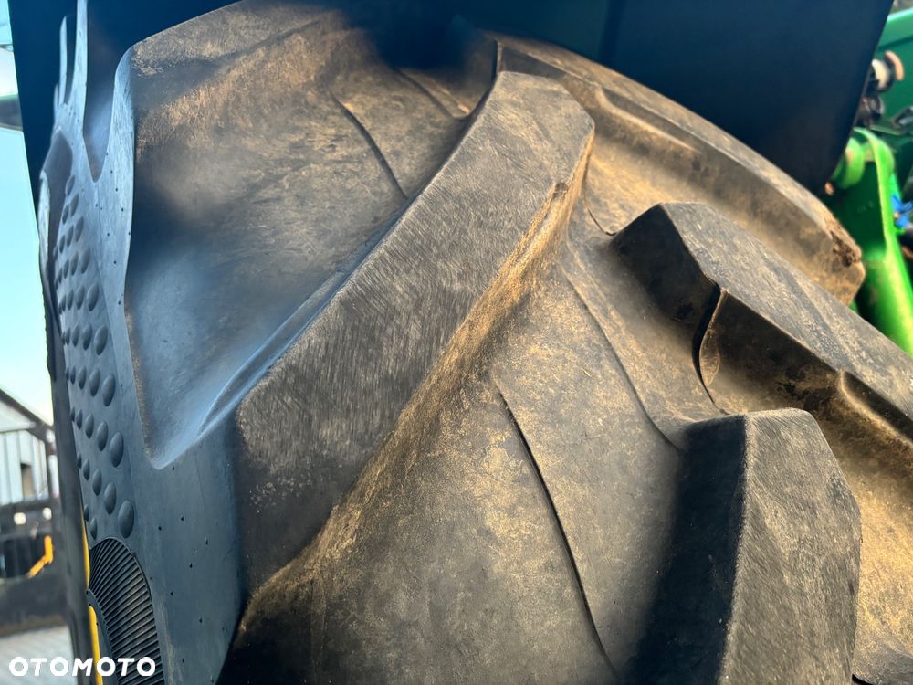 John Deere 6830 - 12