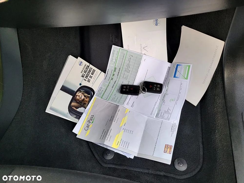 Volvo V40 D2 Momentum - 31