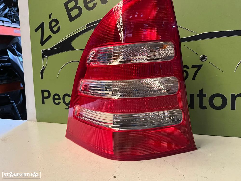 Mercedes C S203 - FAROLIM ESQUERDO - FT521 - 4