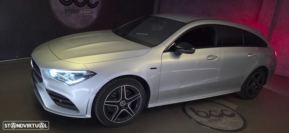 Mercedes-Benz CLA 250 e Shooting Brake AMG Line - 21