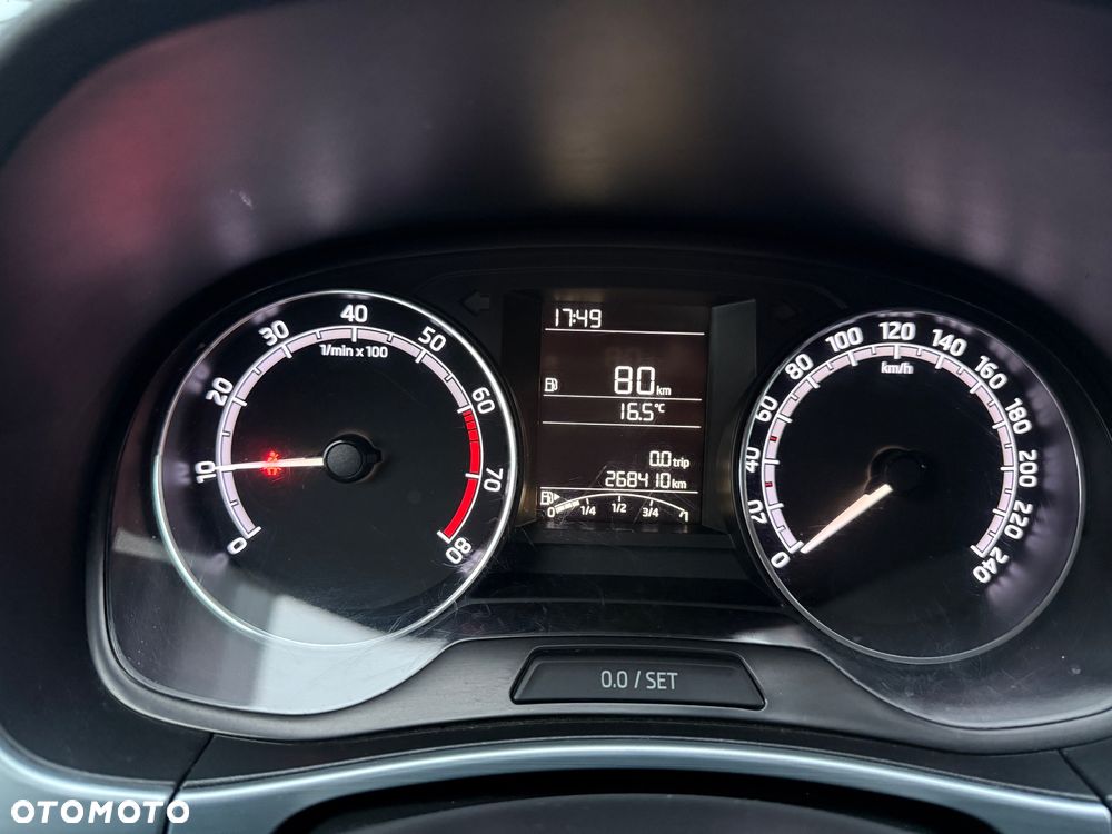 Skoda Fabia 1.0 Ambition - 12