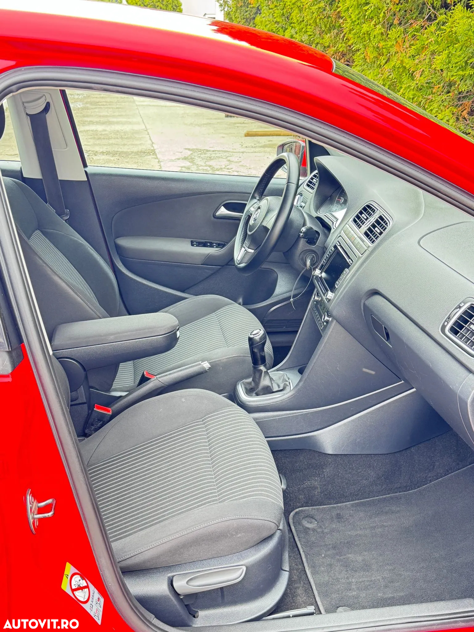 Volkswagen Polo 1.6 TDI Black/Silver Edition - 12