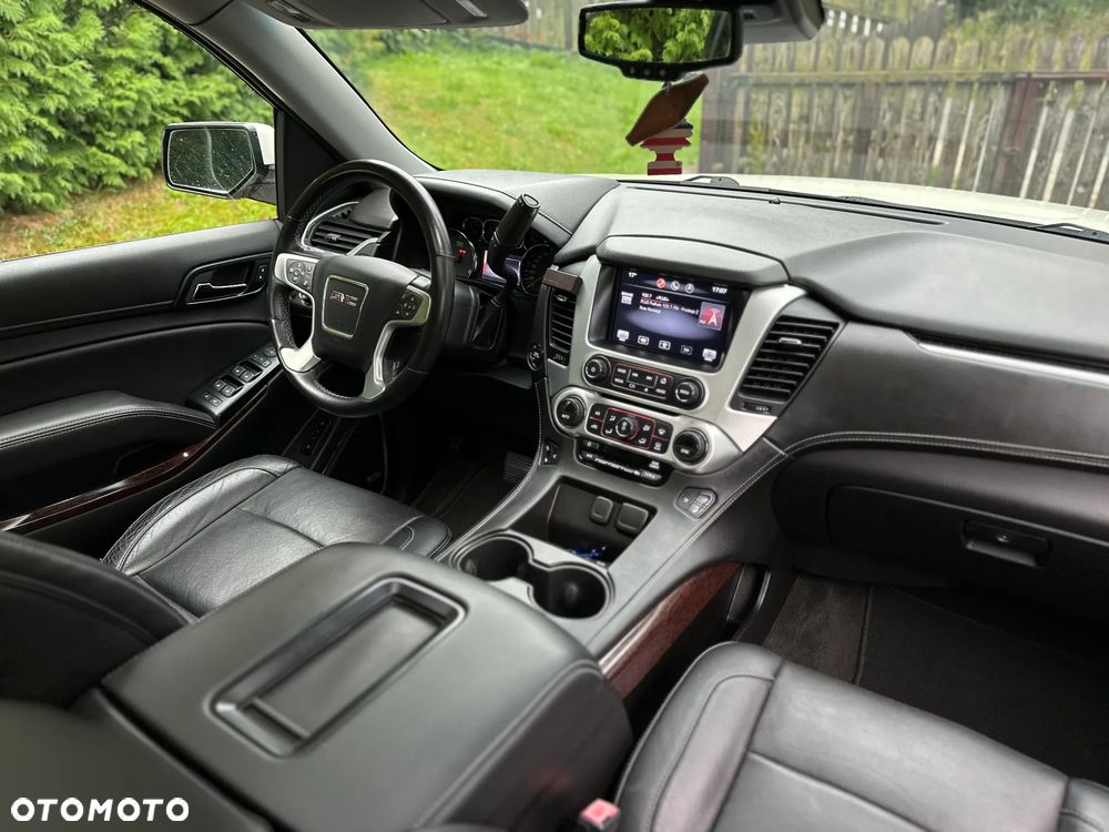 GMC Yukon - 7