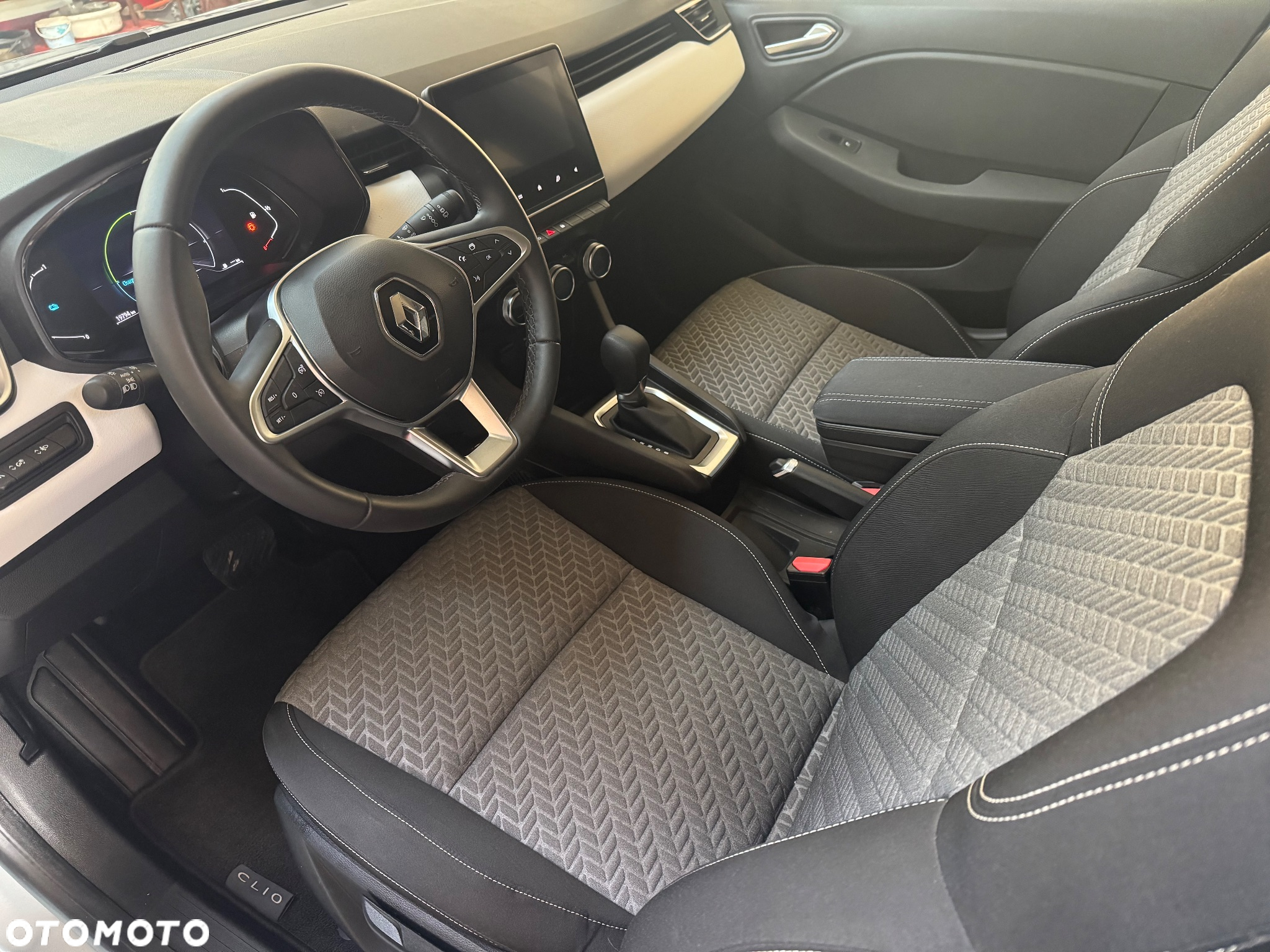Renault Clio E-TECH Full Hybrid 145 EQUILIBRE - 16