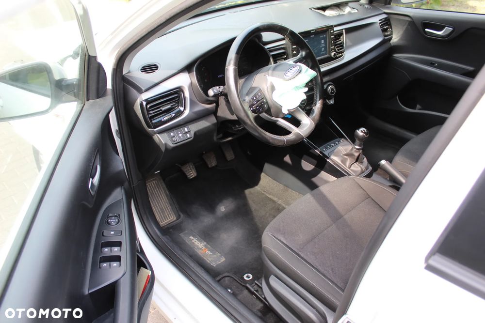 Kia Rio 1.2 Business Line - 13