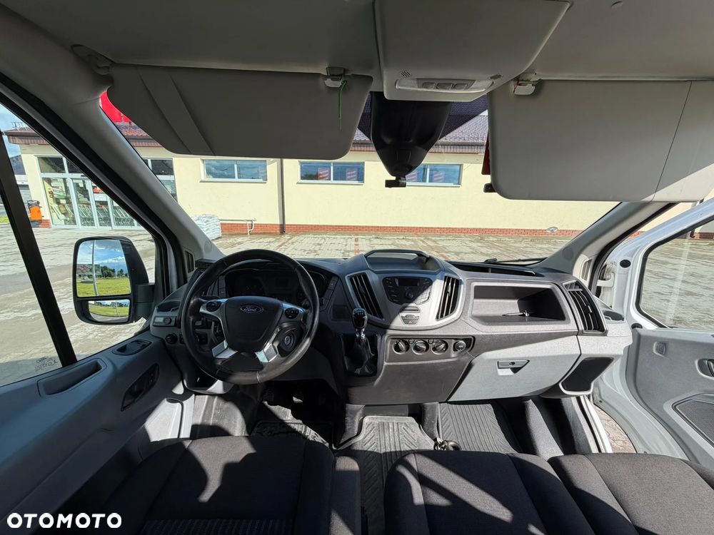 Ford Transit - 23
