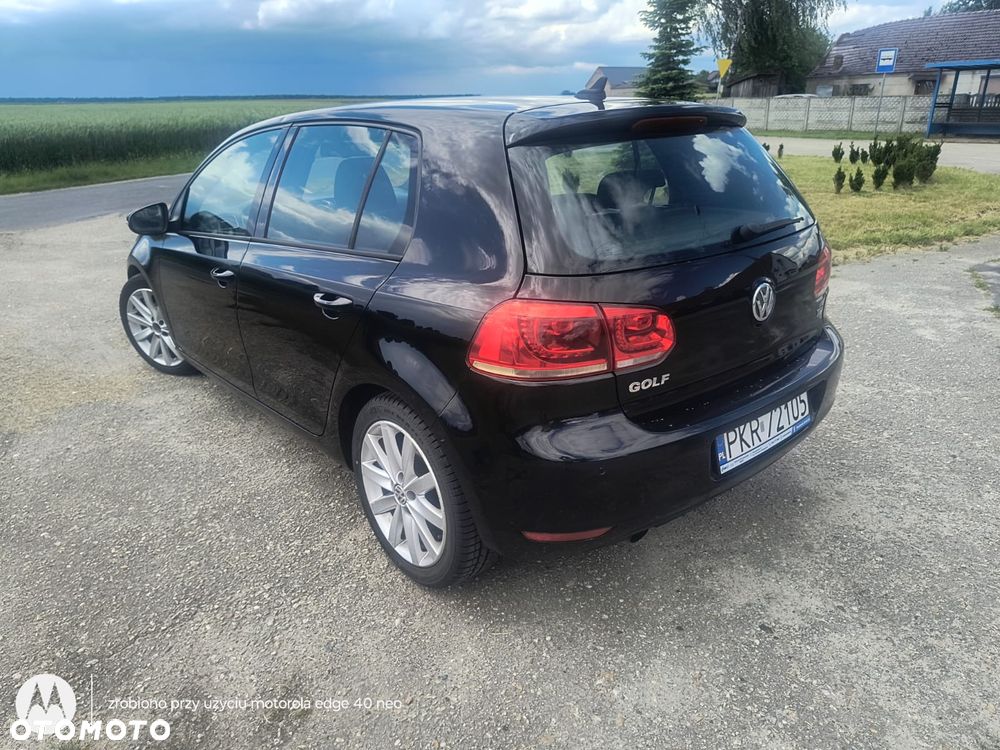 Volkswagen Golf 1.6 TDI Highline - 16