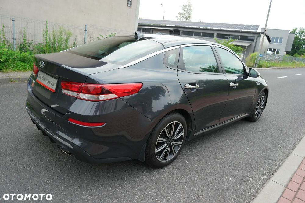 Kia Optima - 6