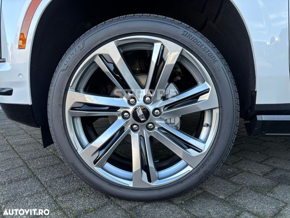 Cadillac Escalade - 24