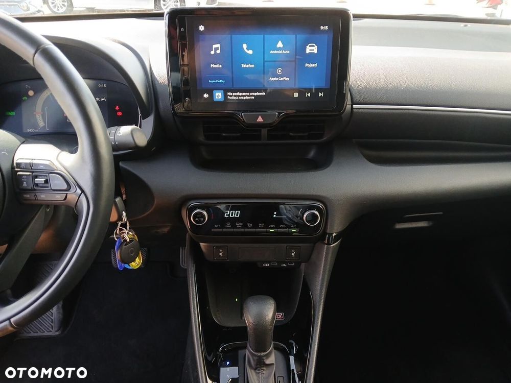 Toyota Yaris Hybrid 1.5 Style - 28