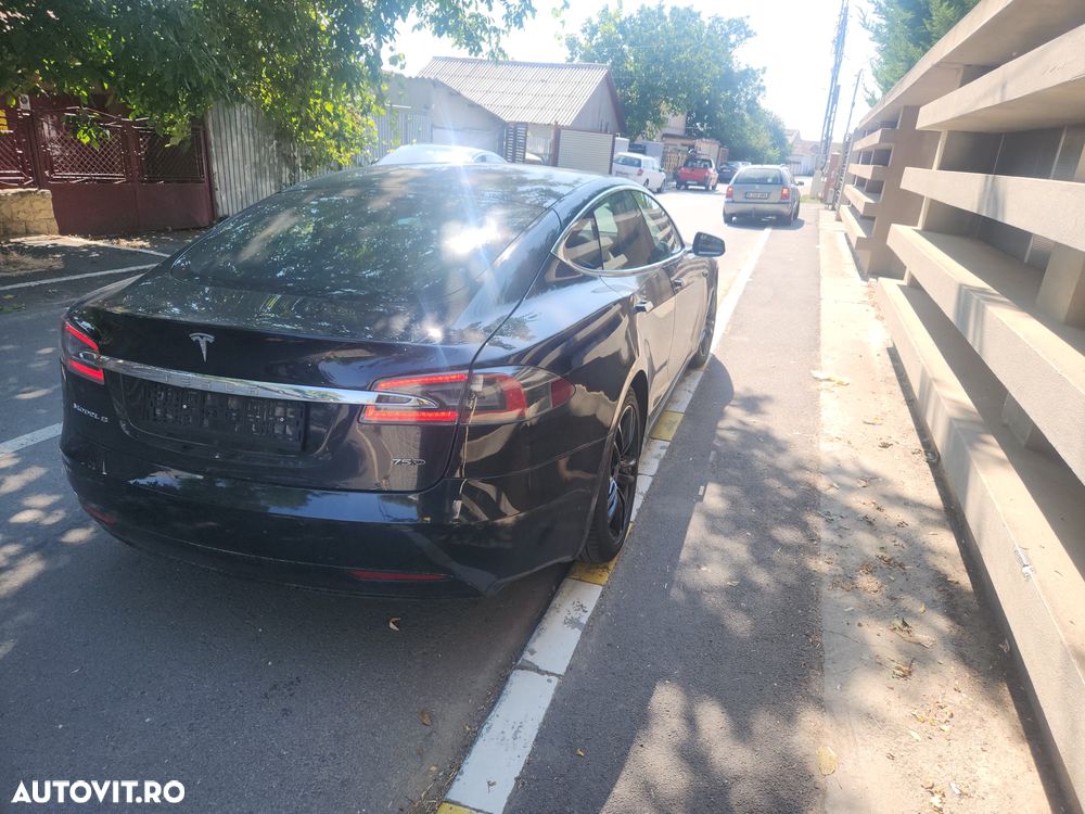 Tesla Model S Performance - 3