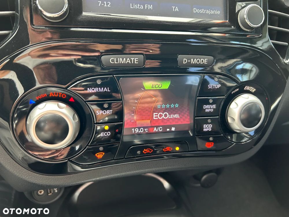 Nissan Juke 1.6 Xtronic Tekna - 24