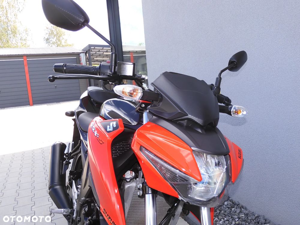Suzuki GSX - 4