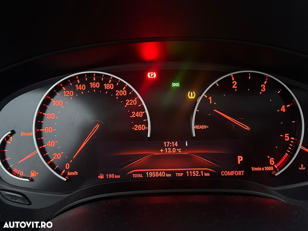 BMW Seria 5 520d xDrive AT - 11