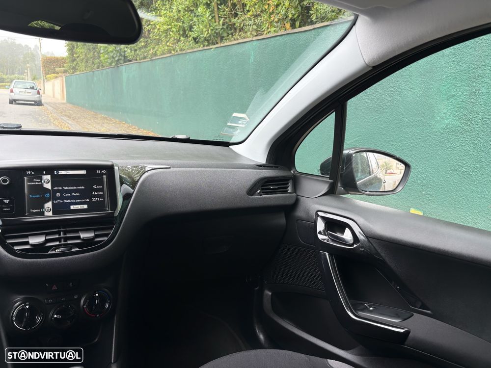 Peugeot 208 1.4 HDi Active - 16