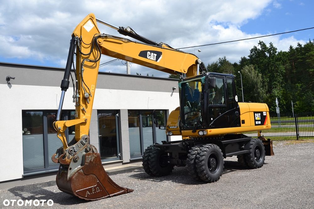 Caterpillar 318 D