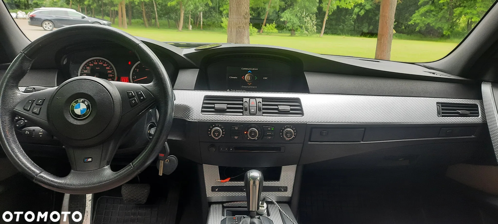 BMW Seria 5 530i Touring - 28