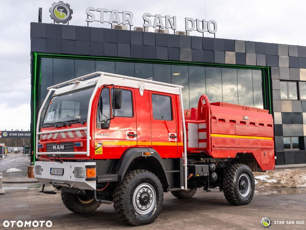MAN LE 18.290 4x4 Rosenbauer N20 Straż Pożarna - 8