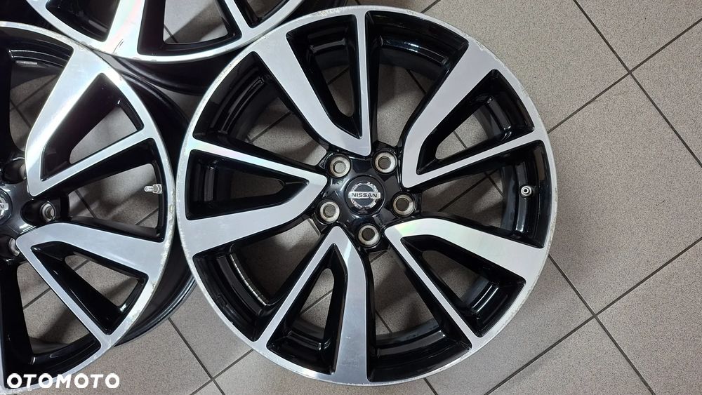 Felgi Aluminiowe 19 Nissan Qashqai X-Trail 5x114.3 ET 40 - 5