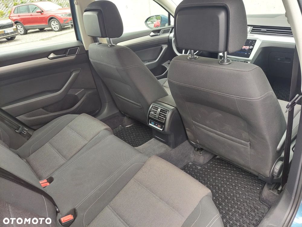 Volkswagen Passat 1.8 TSI BMT Comfortline DSG - 24