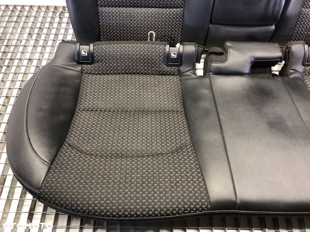 KANAPA DRUGI RZĄD  KIA CEED Sportswagon (CD) 2018 - 2022 1.4 T-GDI 103 kW [140 KM] benzyna 2018 - - 5