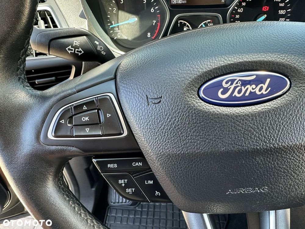 Ford Kuga 1.5 EcoBoost 2x4 Titanium - 21