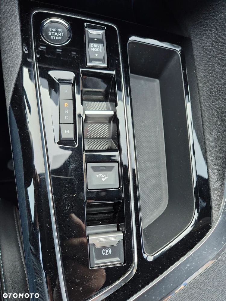 Peugeot 3008 1.2 PureTech Allure Pack S&S EAT8 - 16