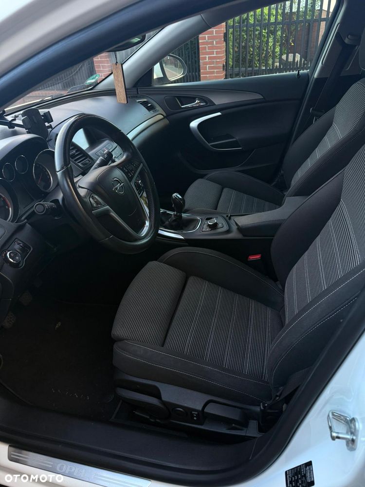 Opel Insignia - 13