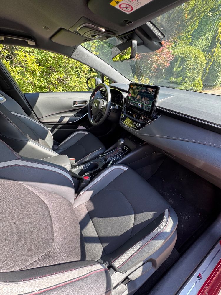Toyota Corolla - 17