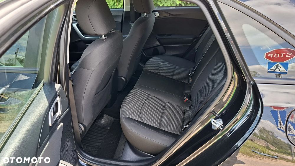 Kia Ceed 1.0 T-GDI S - 25