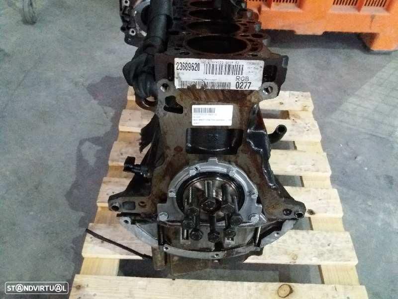 BLOCO DO MOTOR BMW SERIE 7 E38 - 1
