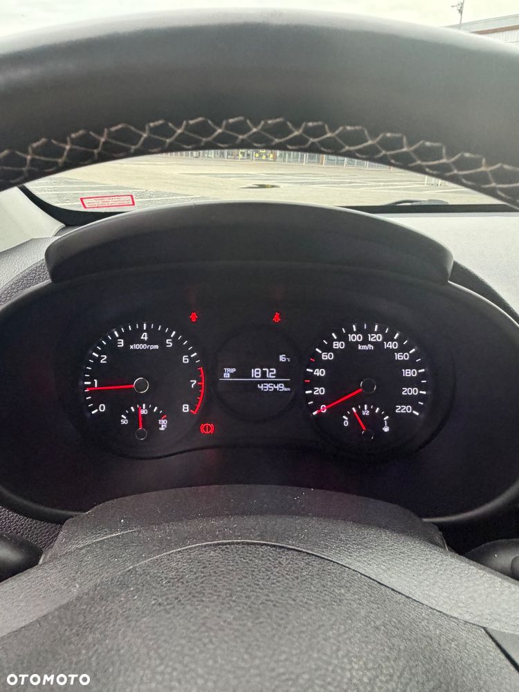 Kia Picanto 1.0 L - 11