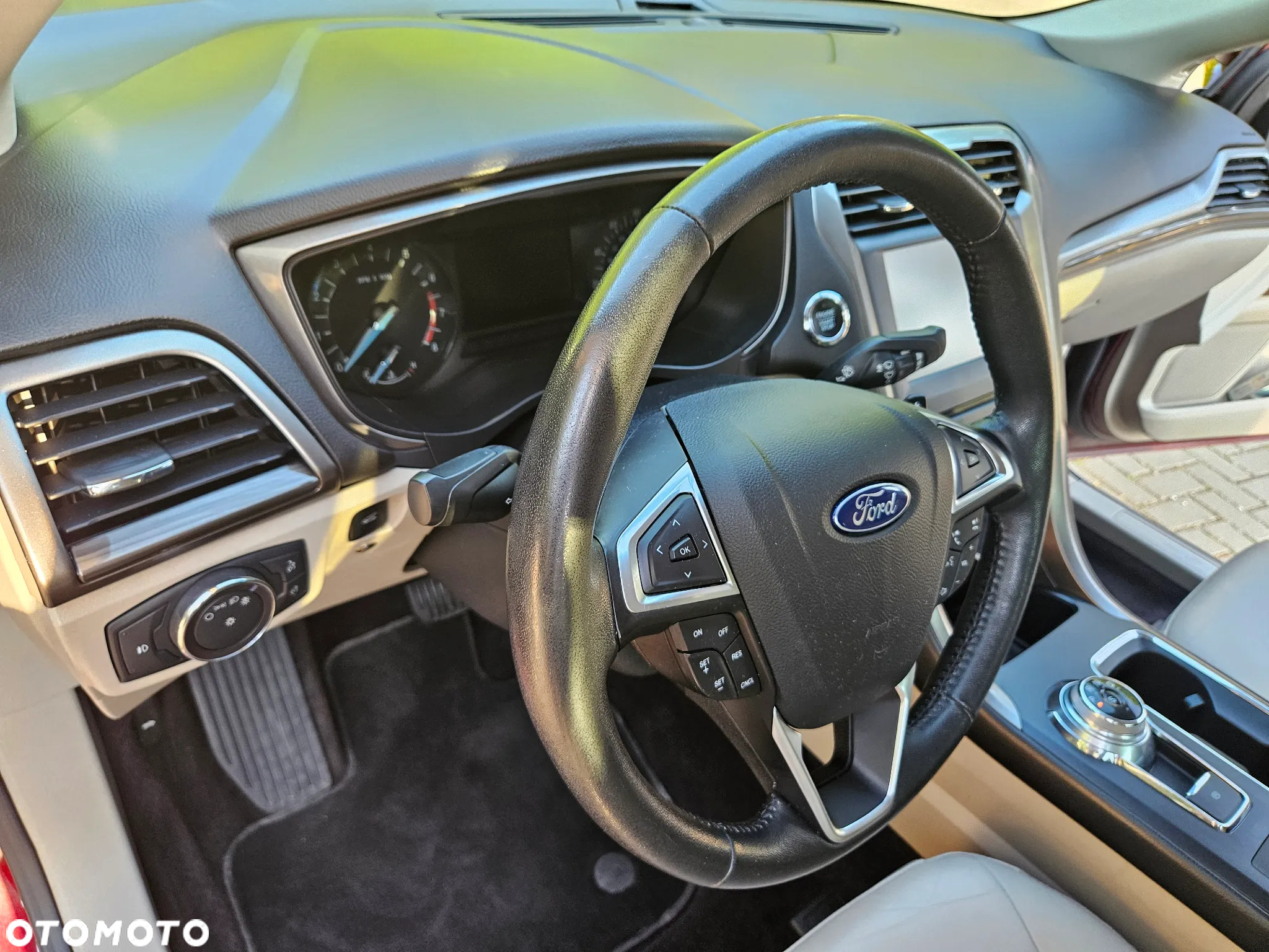 Ford Fusion 2.0 EcoBoost Titanium - 10