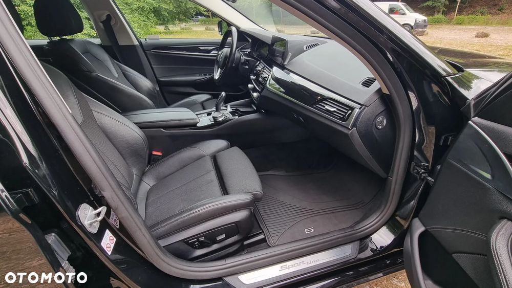 BMW Seria 5 520d xDrive Luxury Line sport - 21