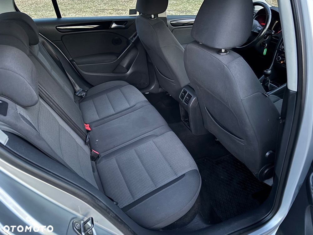 Volkswagen Golf - 17