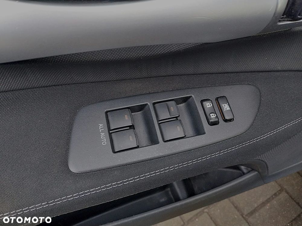 Toyota Auris 1.6 Executive - 16