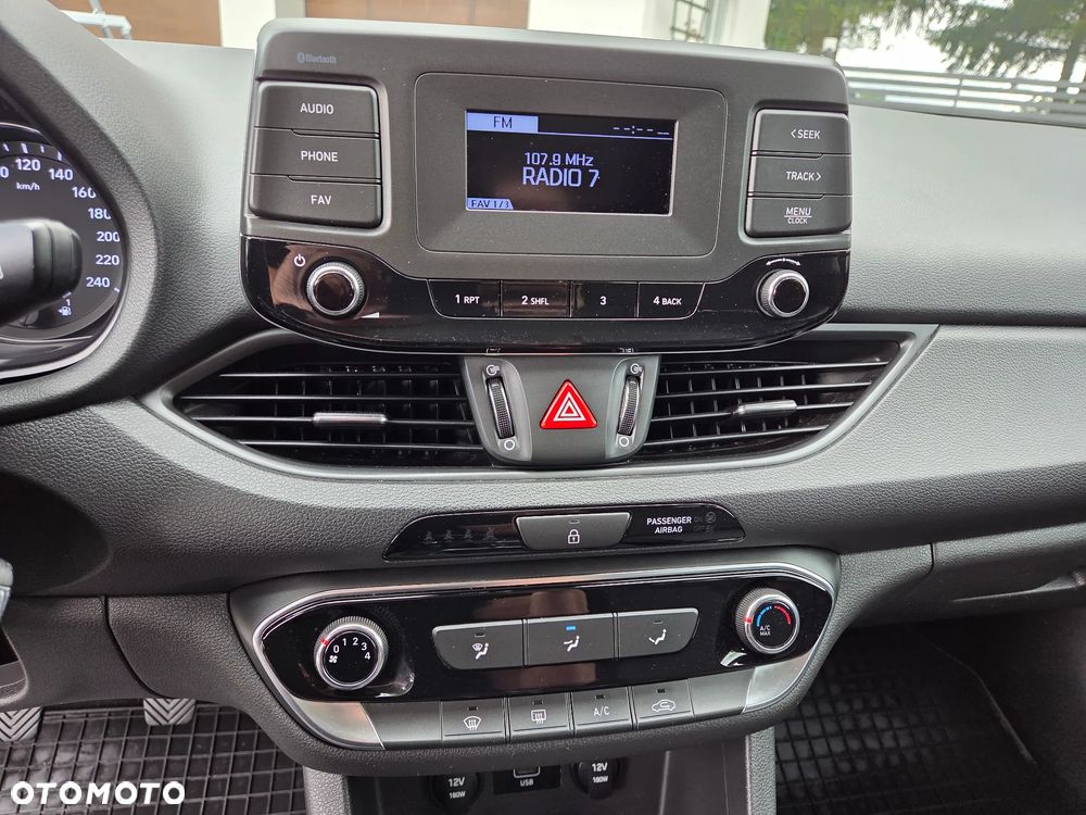 Hyundai i30 1.5 DPI Modern - 8