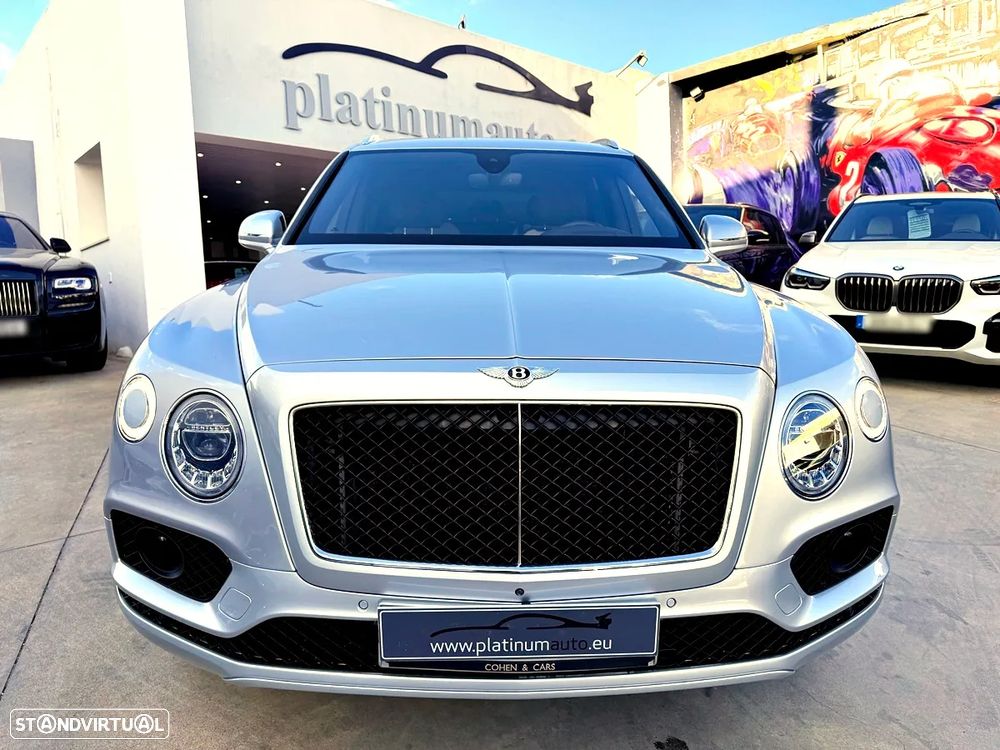 Bentley Bentayga V8 - 8